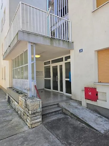 Apartment Reina Rijeka 0*,  Croatia